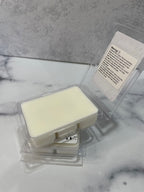 Anjou (clove + pear + sugar + brandy)