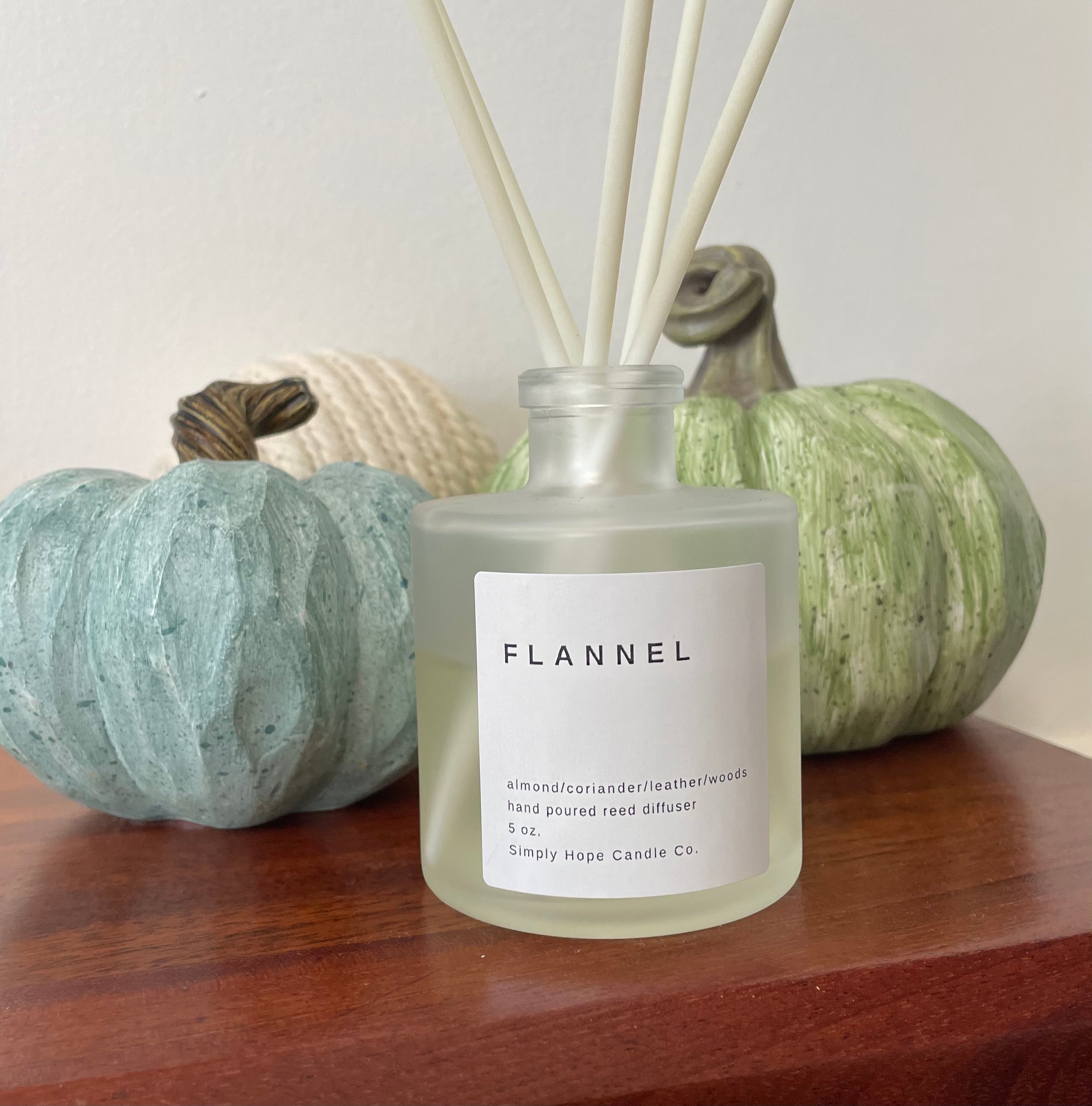 Flannel Reed Diffuser 5 oz (almond + coriander + leather + wood)