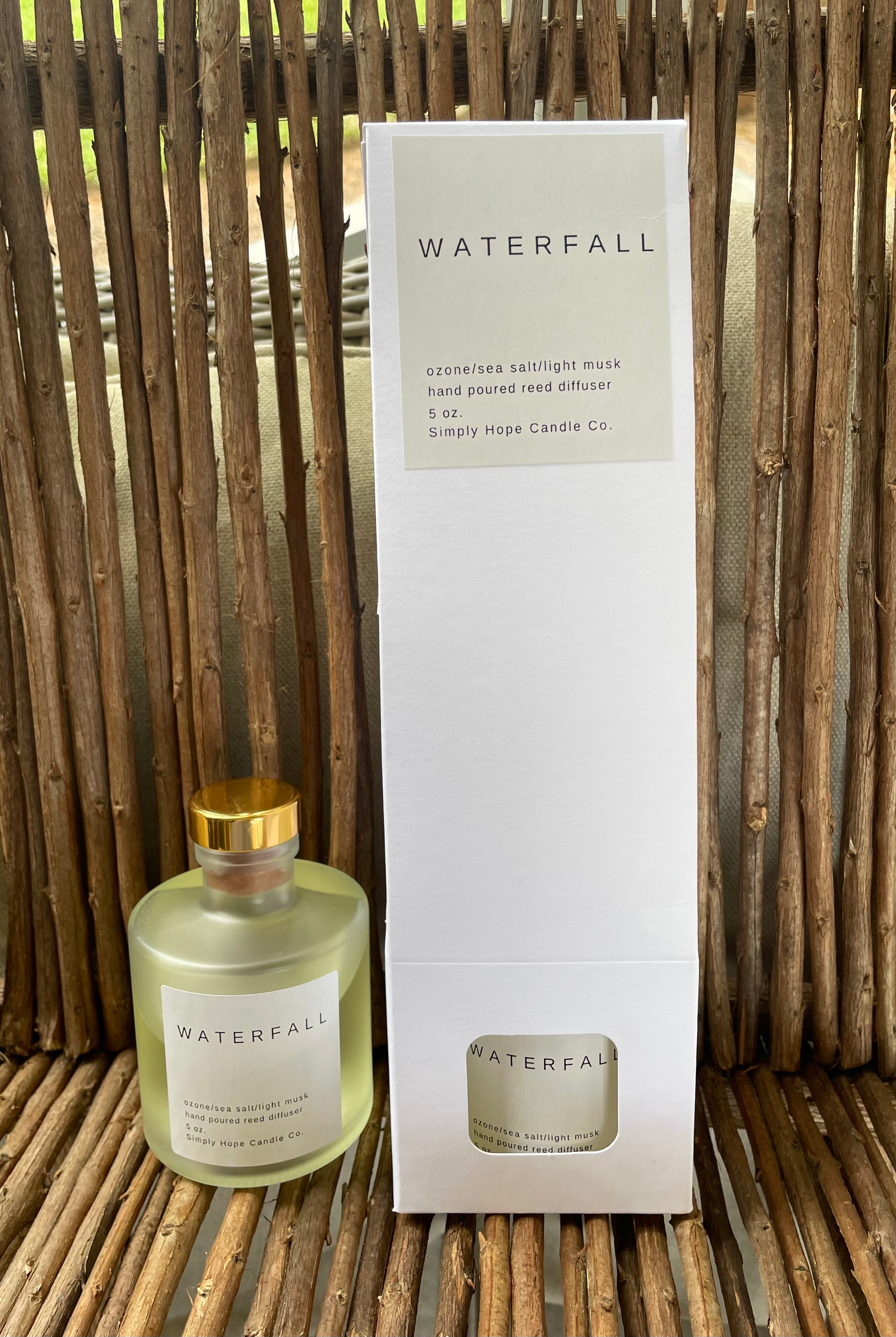 Waterfall Reed Diffuser 5 oz (ozone + sea salt + light musk + cedar)