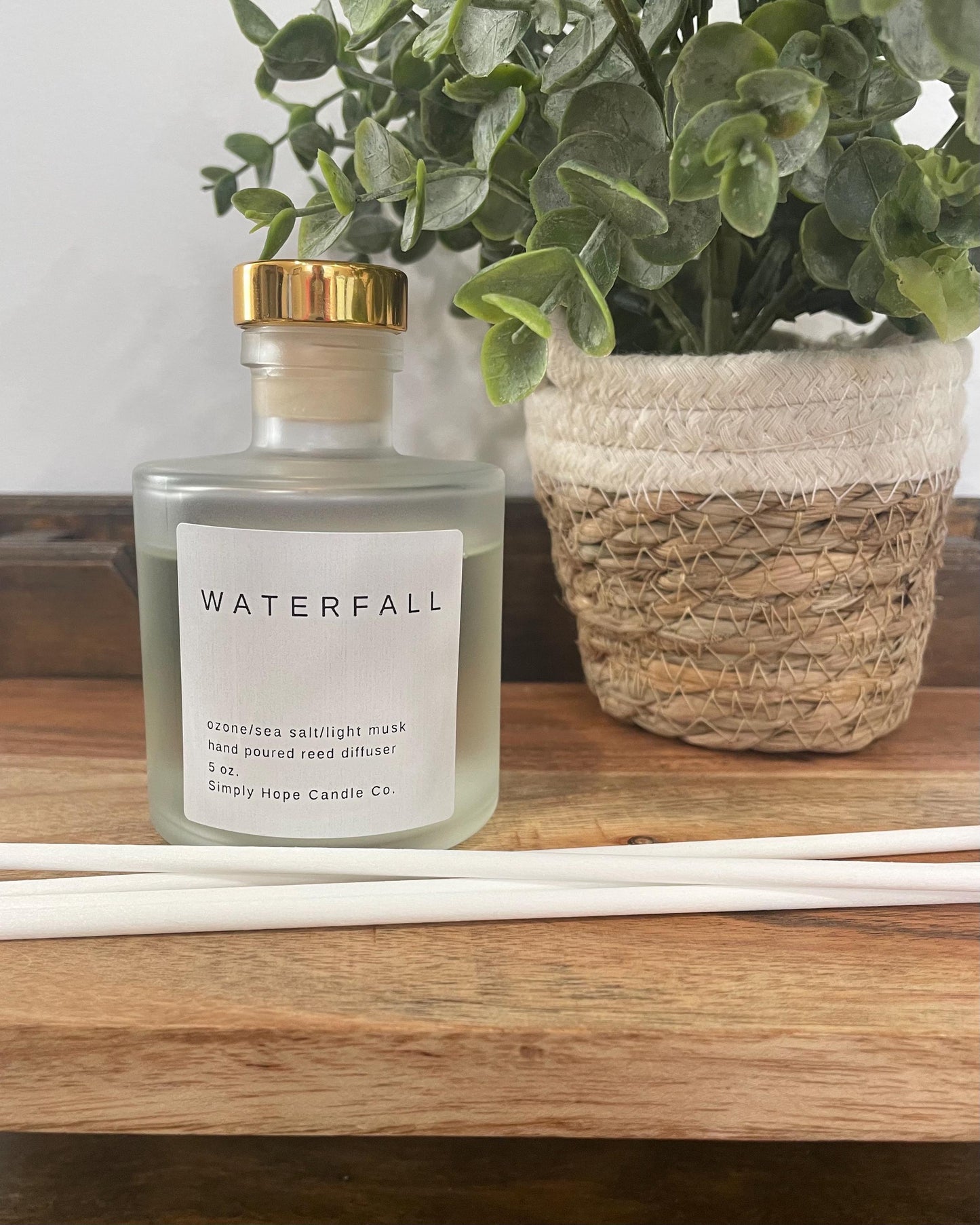 Reed Diffuser Waterfall All Natural Non Toxic Aromatherapy Gift Home Decor